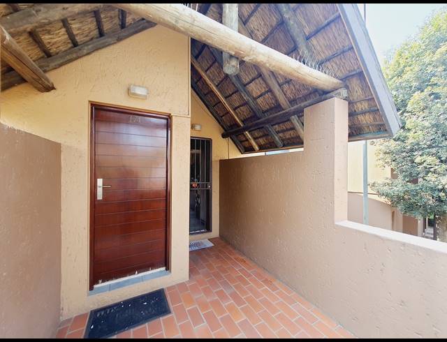 1 BEDROOM APARTMENT FOR SALE IN DOUGLASDALE